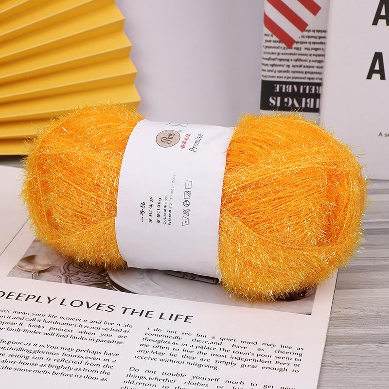 Korean-Style Handmade Strawberry Dishcloth: Non-Stick Oil, Bright Silk and Gold Thread Yarn, Glass Fiber.