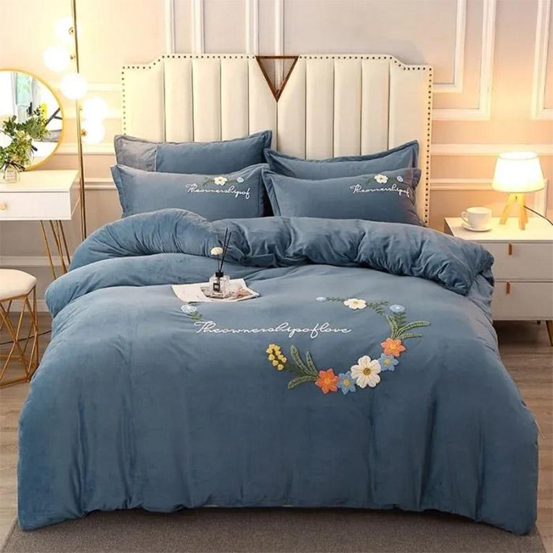 4pcs/set Crystal Coral Fleece Quilt Cover Bedding Set Autumn and Winter Thickened Warm Double Bed Sheet Quilt Pillow Flower Embroidery Four Piece Set