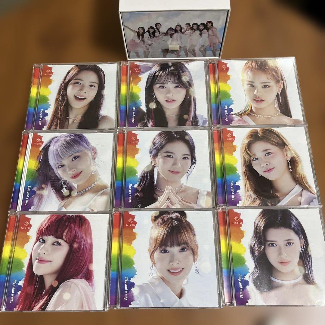 

[USED] NiziU step and a step first limited edition