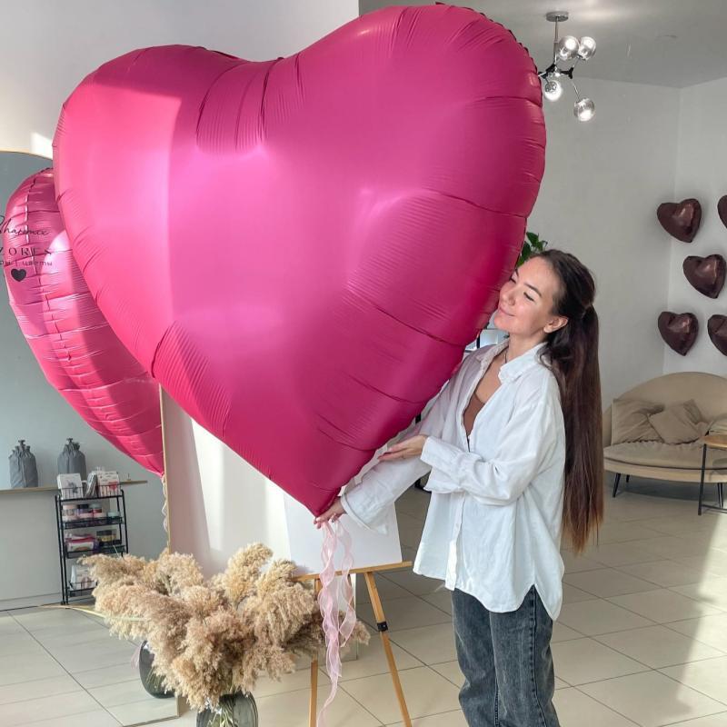 Red Heart-Shaped Helium Balloons for Valentine's, Proposal, Wedding, or Room Decoration