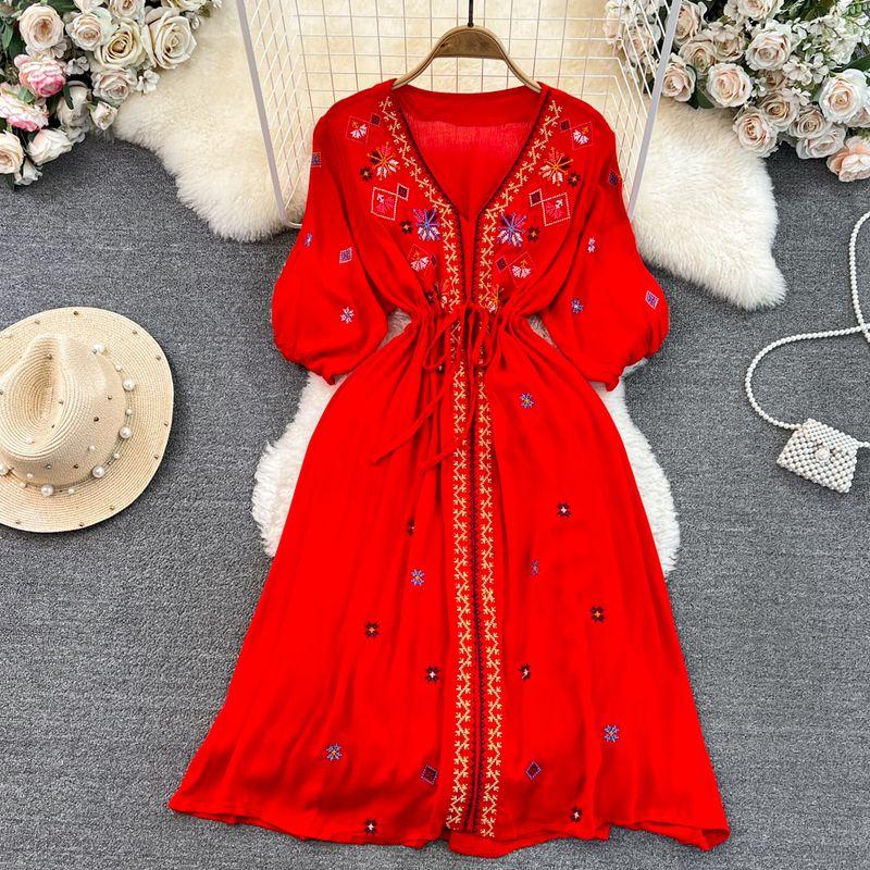

Bohemia Ethnic Style Half-Length Sleeve Dress Embroider Red All yards