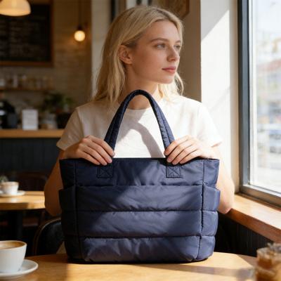 Skuldertaske Dame Vatteret Tote Bag Stor Kapacitet Let Vandtæt Håndtaske med Flere Lommer Bærbar Computer Arbejde Rejse Træningscenter Bæretaske