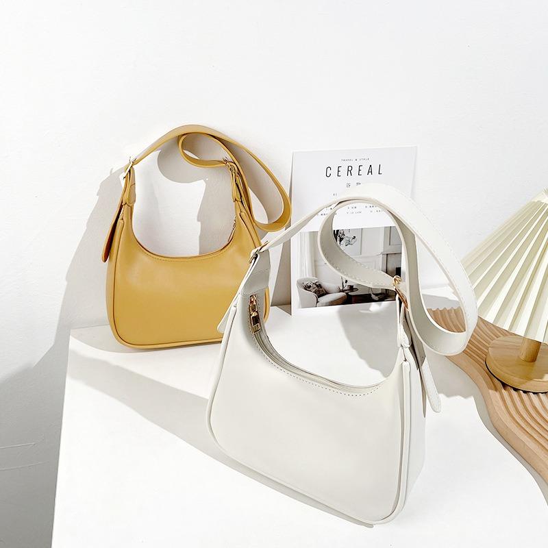Bag women's new autumn and winter high-end fashion trend single shoulder underarm niche design crossbody small square bag