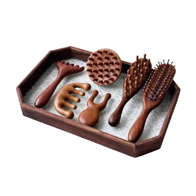 Набор деревянных расчесок из золотого сандала и массажеров для головы