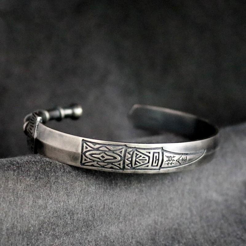 Mens Vintage Oxidized Tone Cuff Bracelet With Sword Motif Ethnic Retro Style
