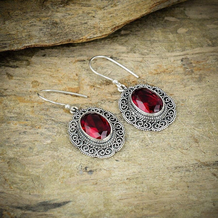 

Mozambique Garnet Gemstone 925 Sterling Silver Jewelry Earring 1.69 M-227
