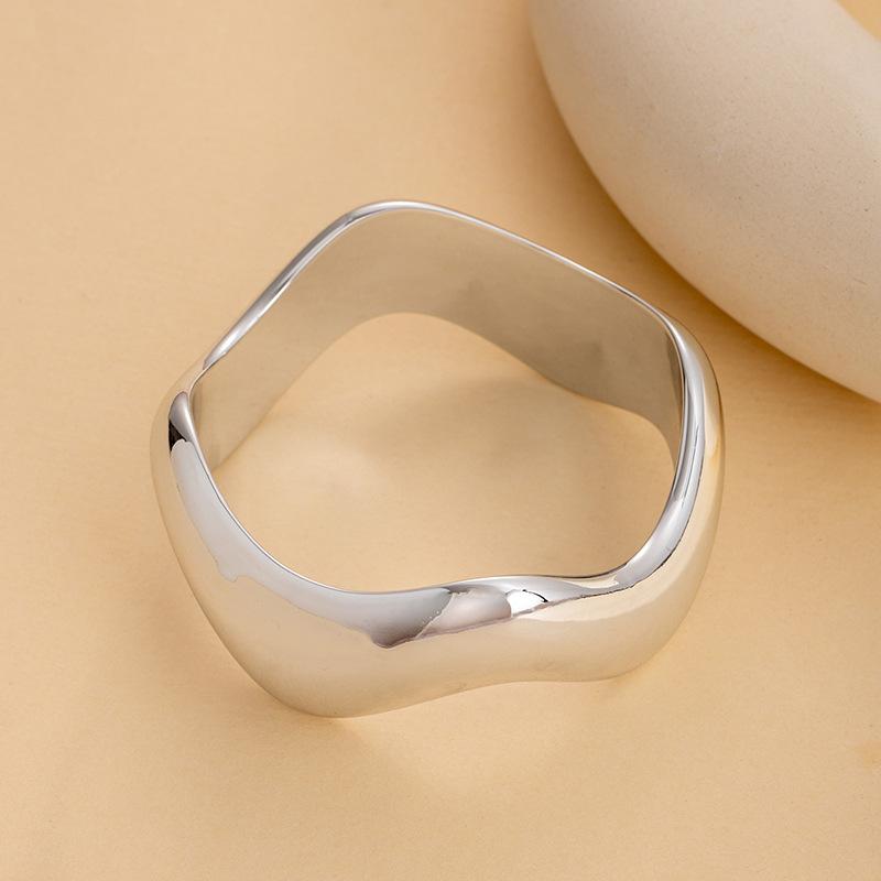 Electroplating Ccb Irregular Wide-Sided Bracelet Light Luxury High-End Glossy Bracelet Retro High-End Jewelry