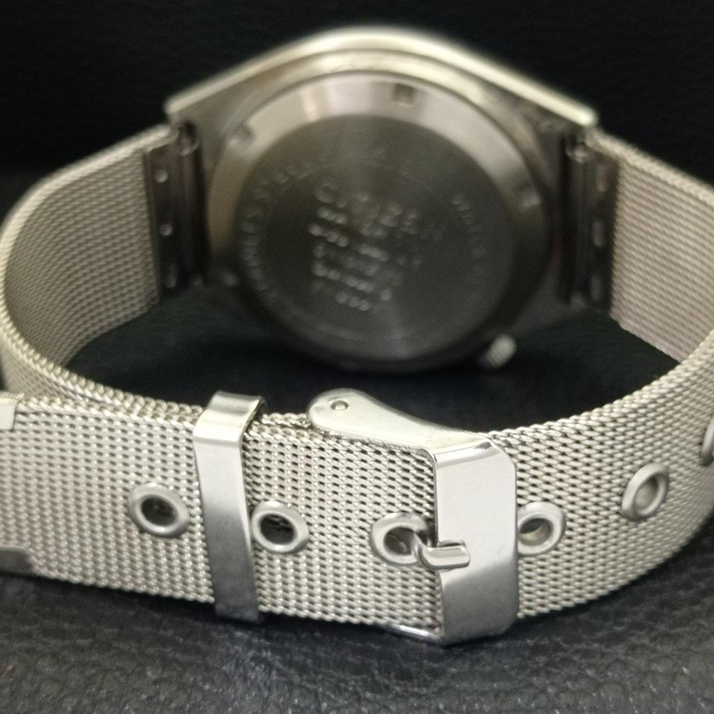 JAPAN VINTAGE CITIZEN AUTOMATIC 8200 MENS ARABIC GREEN DIAL WATCH a702763-1 R210-a702763