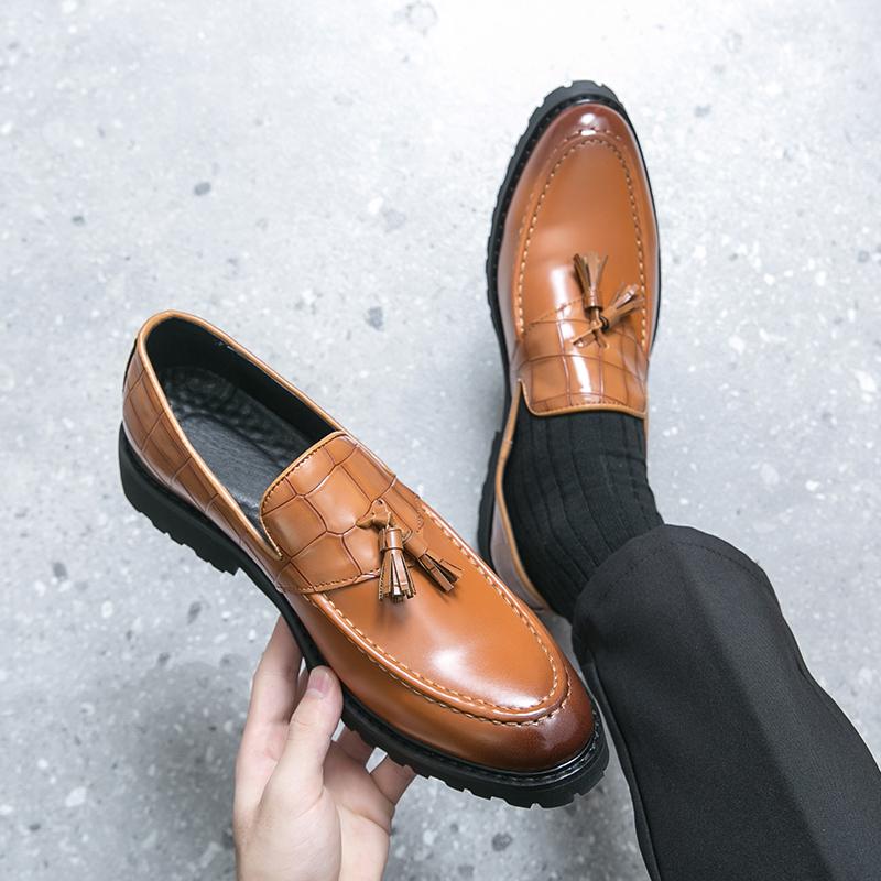 Tassel Loafer Shoes Slip on Driving Moccasins Mens Comfortable Leather Shoes Men Pointed Toe Party Business Casual Shoes