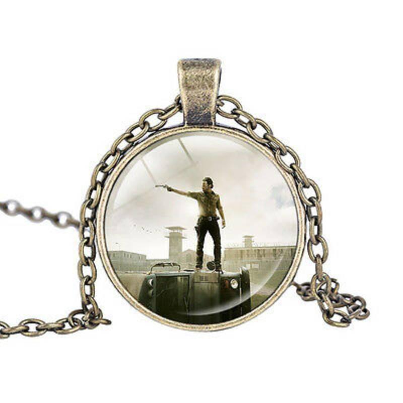 

Elegant Geometric Pendant Necklace For Women With Shiny Artificial Crystal Charm Style D