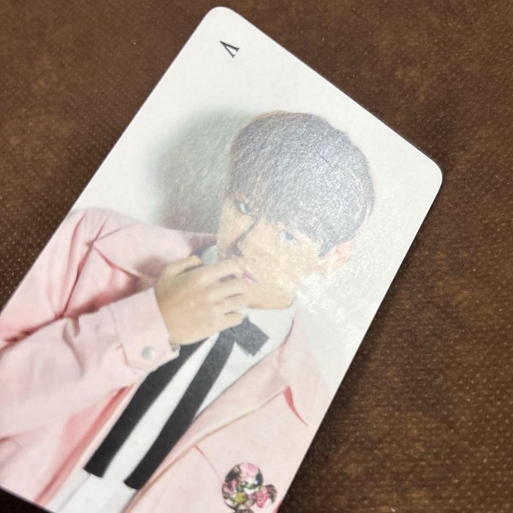 [USED] BTS I NEED U Venue-Exclusive Calendar Trading Card V-Taehyung