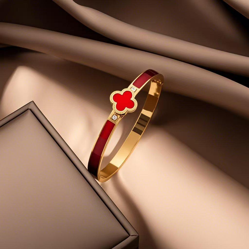 Girls' Stainless Steel Four-Leaf Clover Bracelet with High-Color Retention Enamel and Diamonds