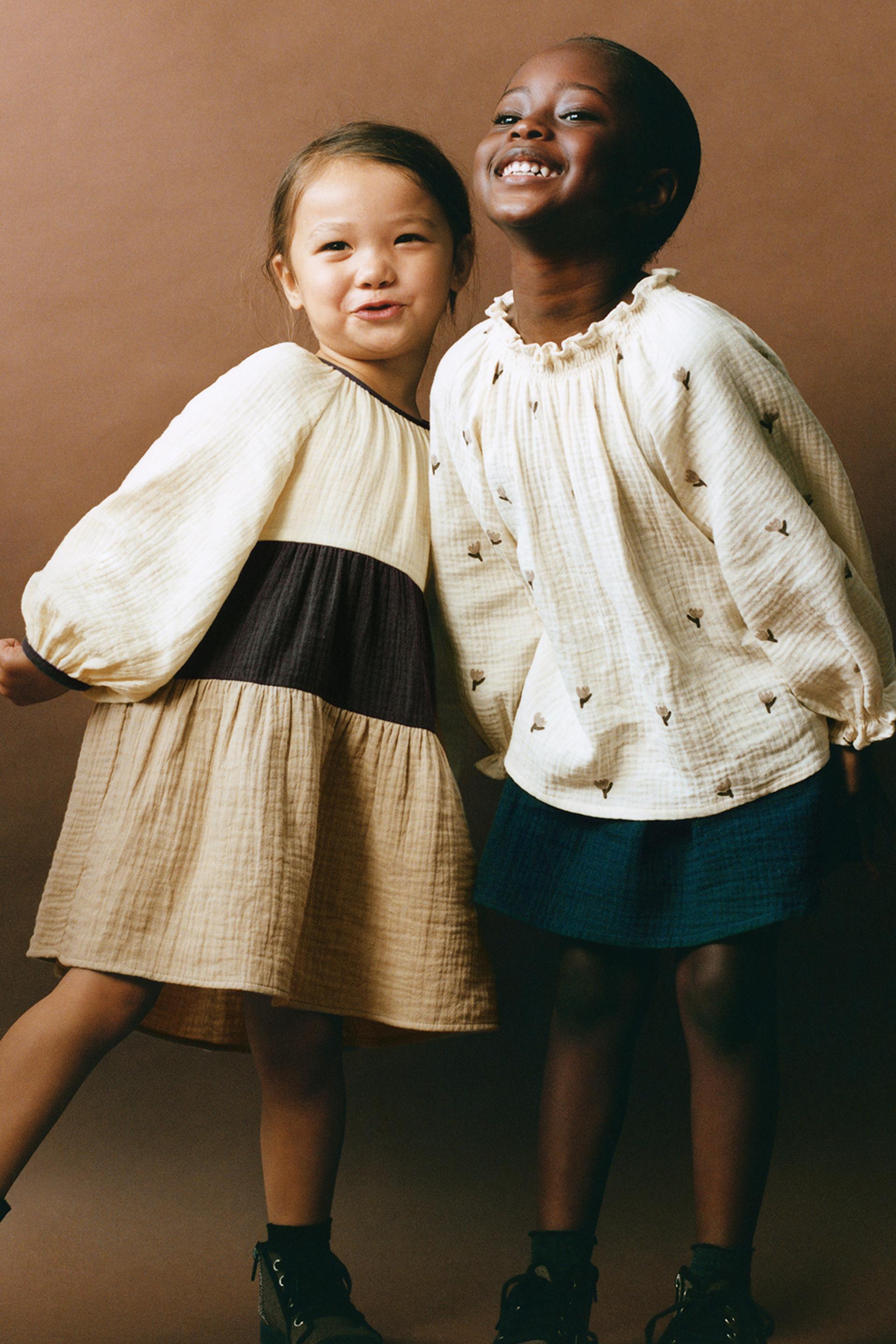 

TEXTURED TULIP SHIRT