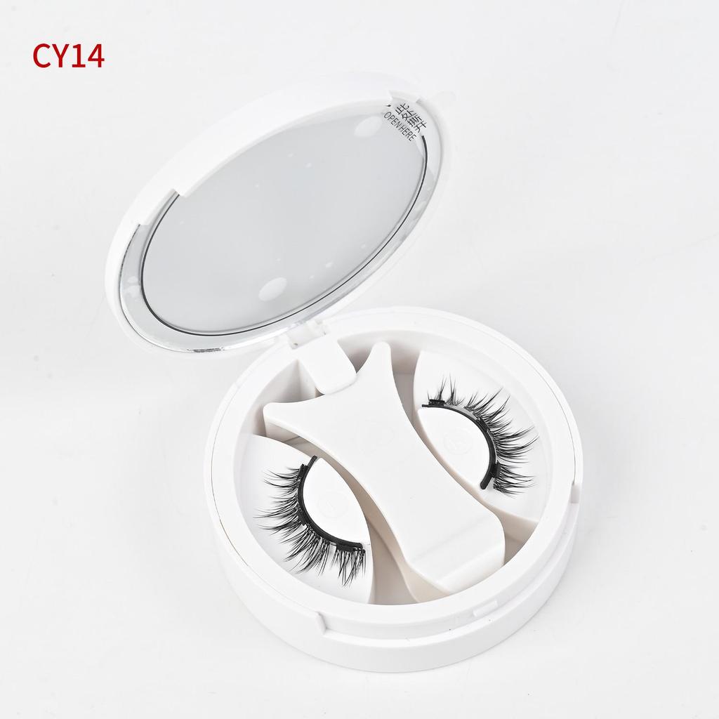 Magnetic Reusable Eyelashes in Glue-Free Portable Case for Beginners