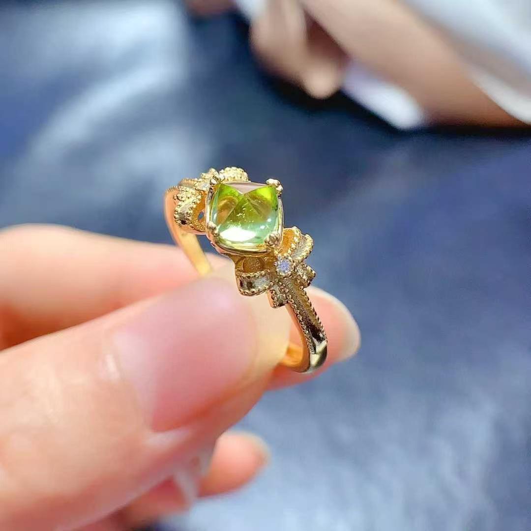New Adjustable 925 Silver Peridot Ring with Exquisite Inlay White Gold Plated