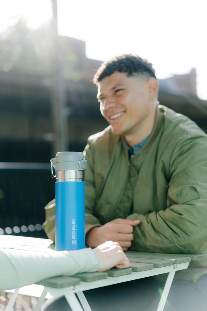 Stanley GO The Quick Flip GO Bottle