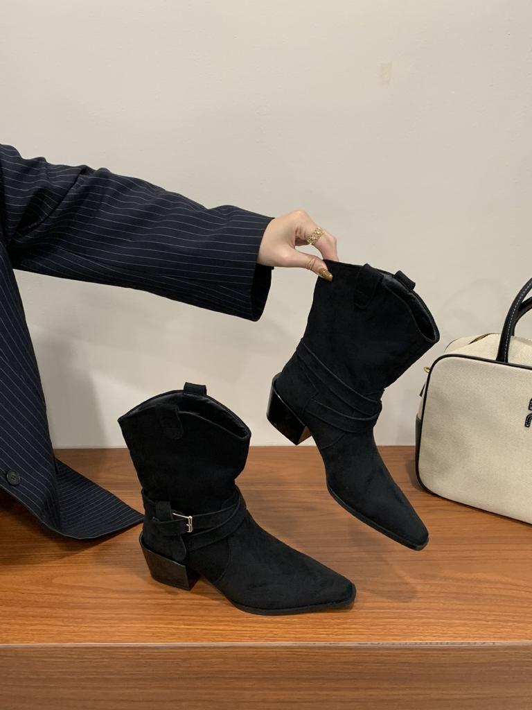 2025 new retro square head thick heel simple British style fashion versatile metal button Martin boots women