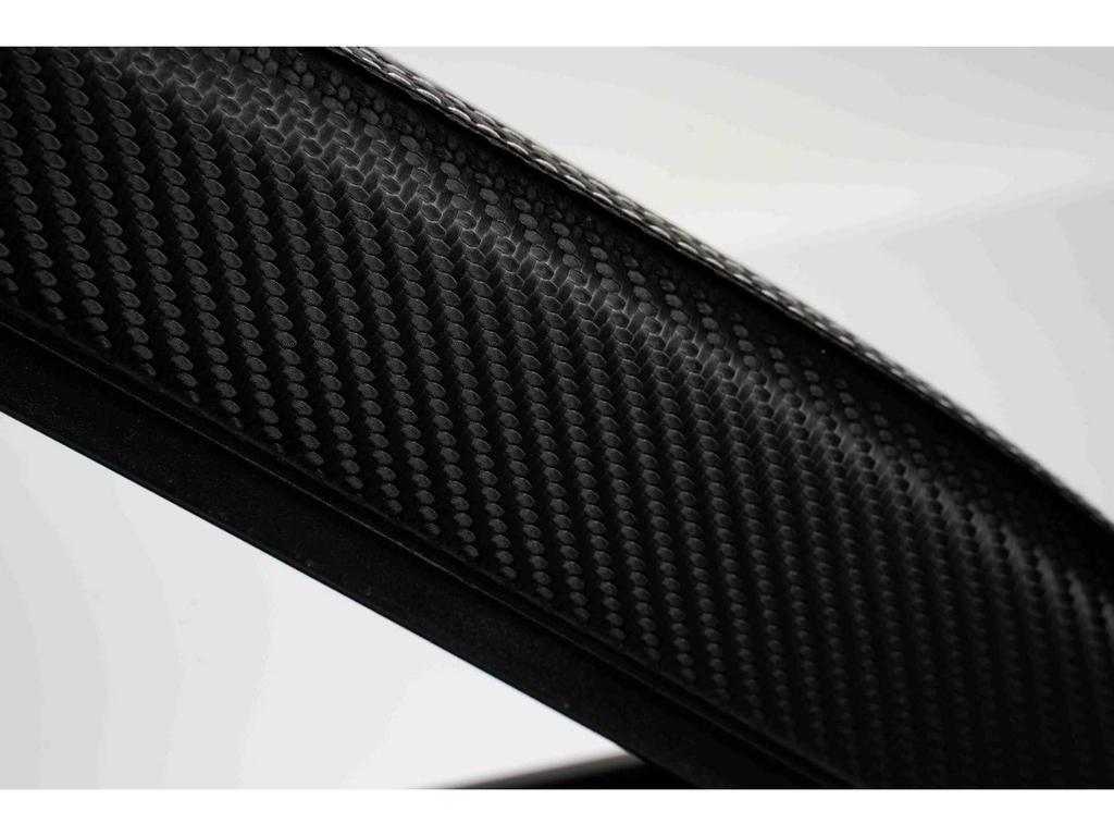 Cotieră din piele cu model fibră de carbon pentru Suzuki Jimny JB64/JB74