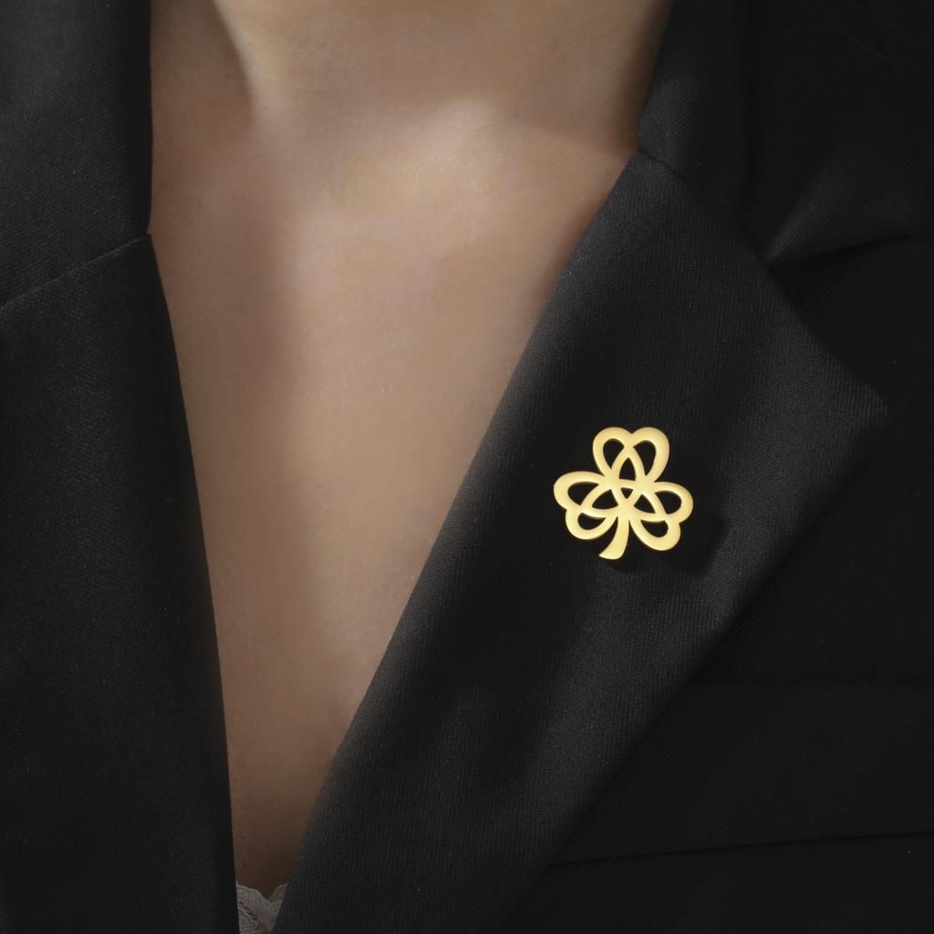 LIKGREAT Good Luck Clover Brooch for Women Men Stainless Steel Lapel Pin Irish Lucky Jewelry Gift for Graduation Birthday