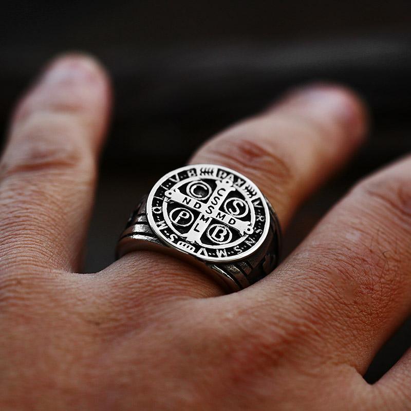 2025 Neues Design 316L Edelstahl Hochglanz Religiöser Herrenring CSSML Modeschmuck Geschenk