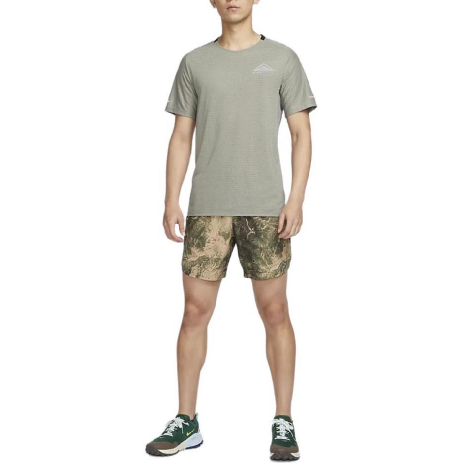 Nike Stride Casual Shorts Men's Medium Olive Green/Black FN3315-222