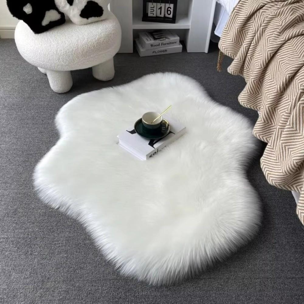 Cloud-Shaped Plush Carpet Artificial Wool Irregular Plush Carpet Warm Artificial Wool Rug Bedroom