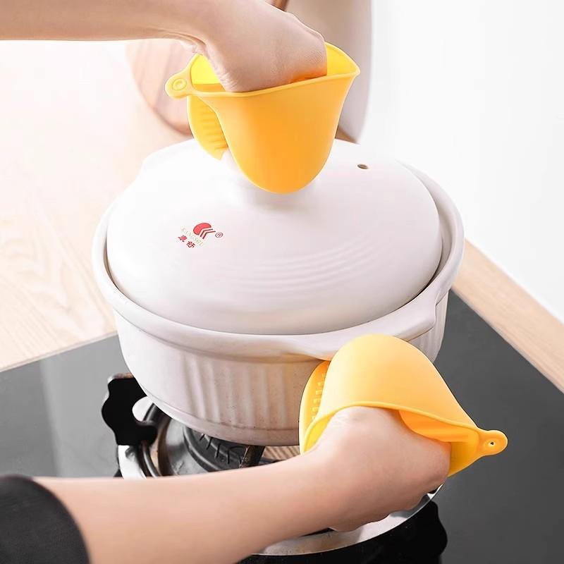 Silicone thickened thermal insulation gloves kitchen household high temperature oven microwave oven anti-scalding hand clip