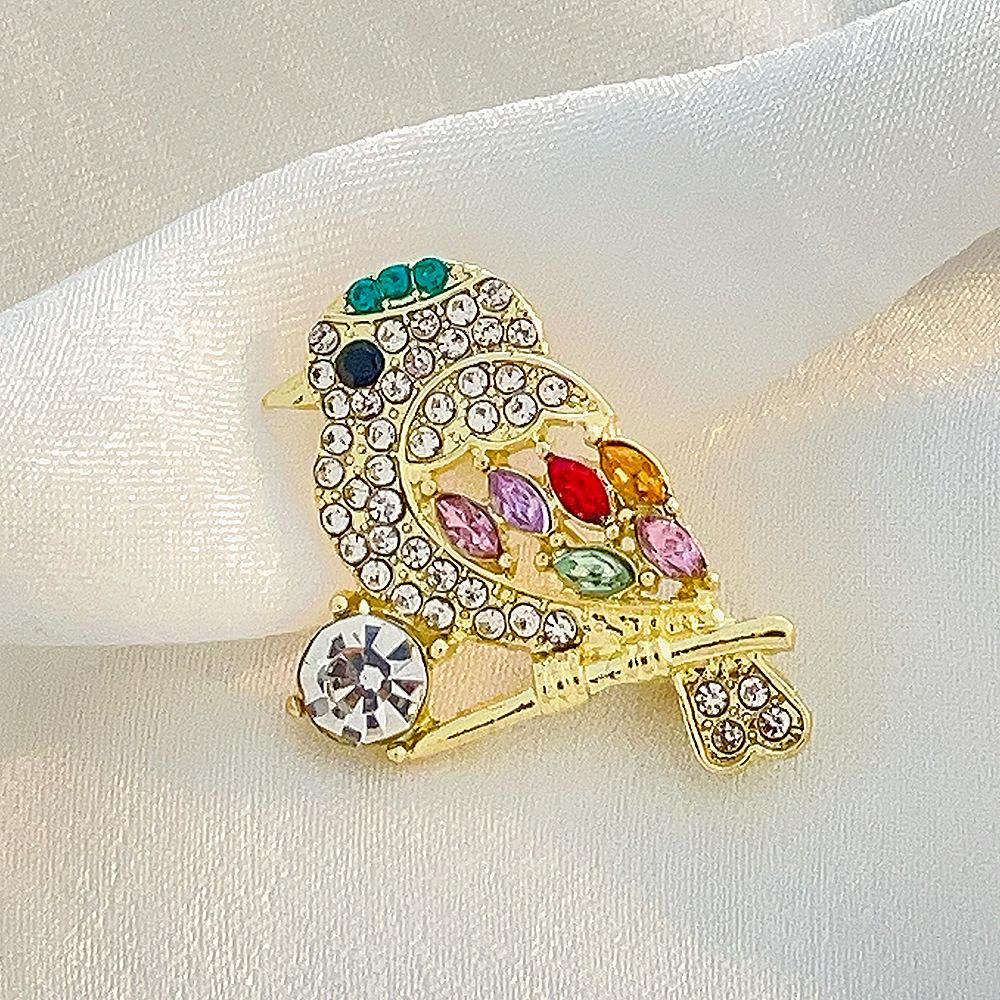 High-End Pearl & Rhinestone Butterfly Brooch for Women's Fashion Suits and Scarves