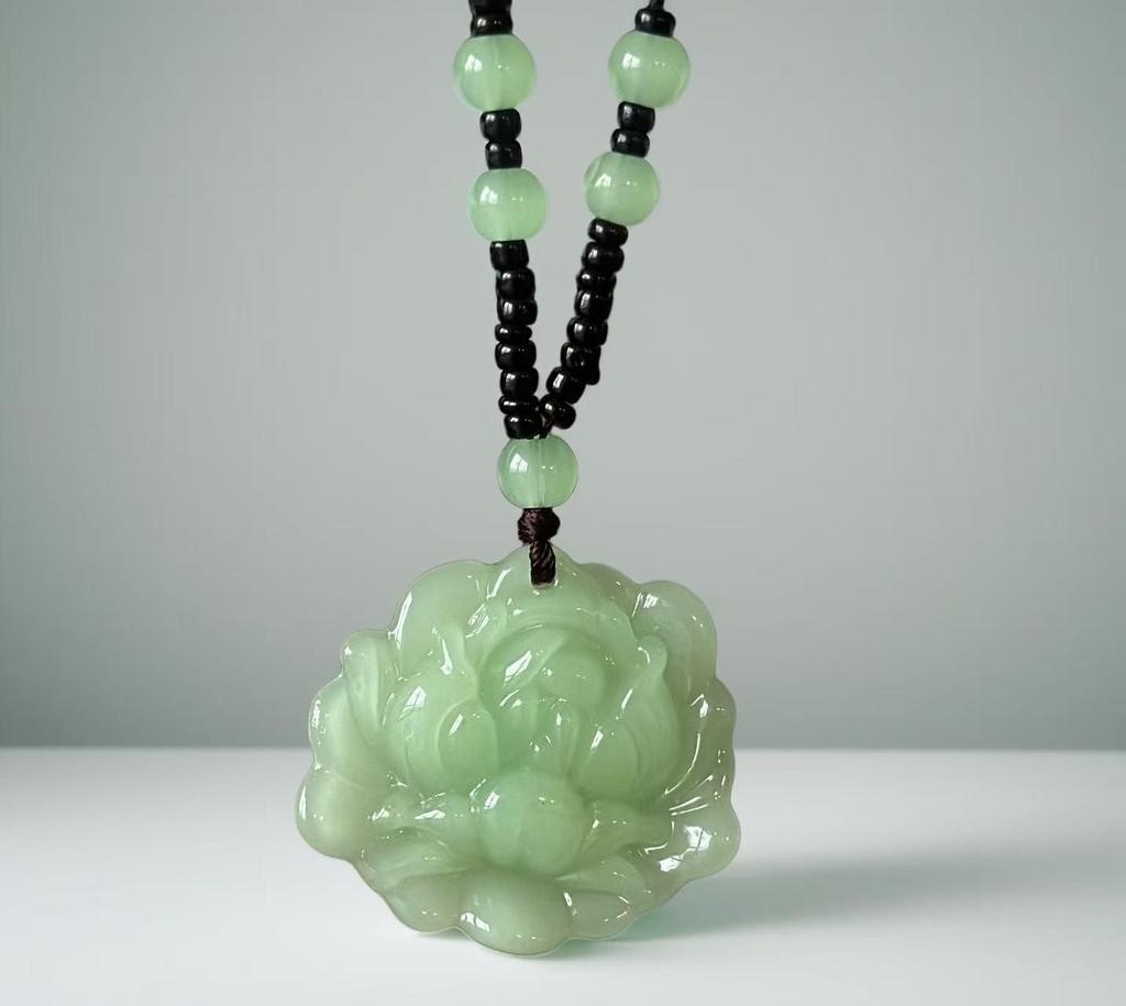 Imitation Hetian Jade Lotus Anhänger Halskette für Damen - Weißer Jadeblumen-Aufblühender Wohlstand Design