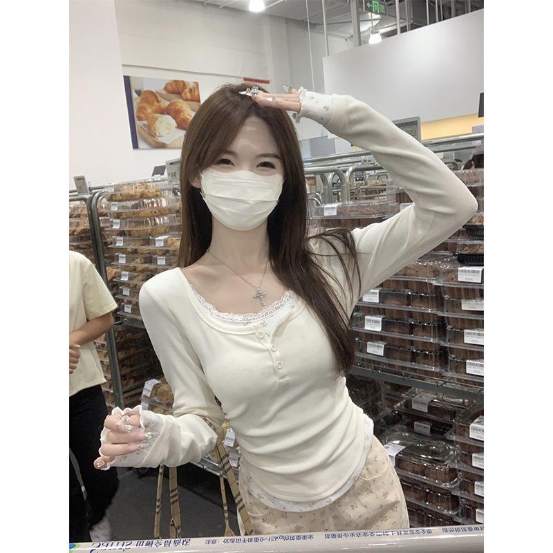 Sweet U-Neck Lace Long Sleeve T-Shirt Women's Pleated Bottom Shirt Early Spring Break Two Pure Desire Button Top