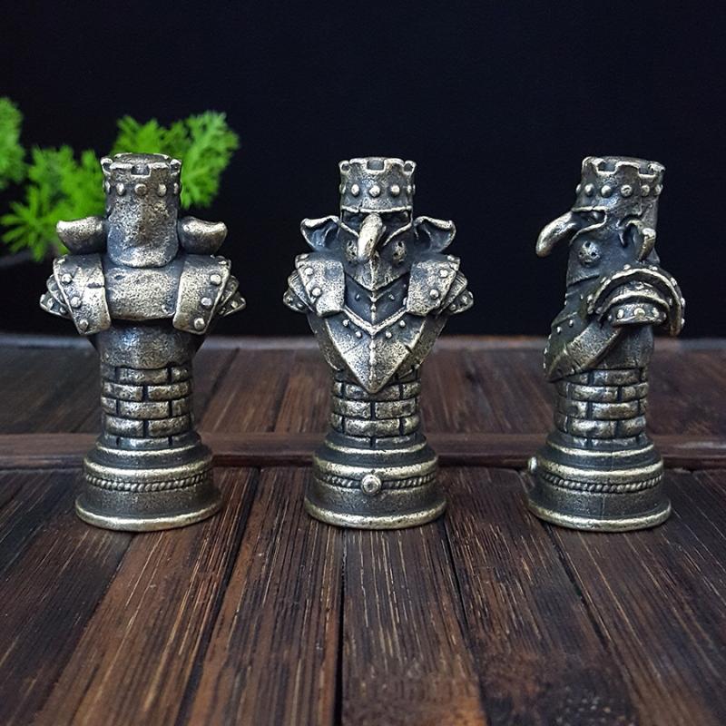 1 Τμχ, Ένα Κρανίο που Κρατά Σπαθί και Ασπίδα, Διακοσμητικό Σπιτιού, Διακοσμητικό Γραφείου, Παιχνίδι/Χειροτεχνία Αποκριών