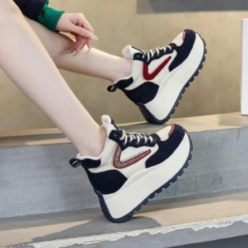 Thick-soled Heightening Women's Autumn New Versatile Sports Shoes Soft Leather Breathable Casual High-top Women's Shoes