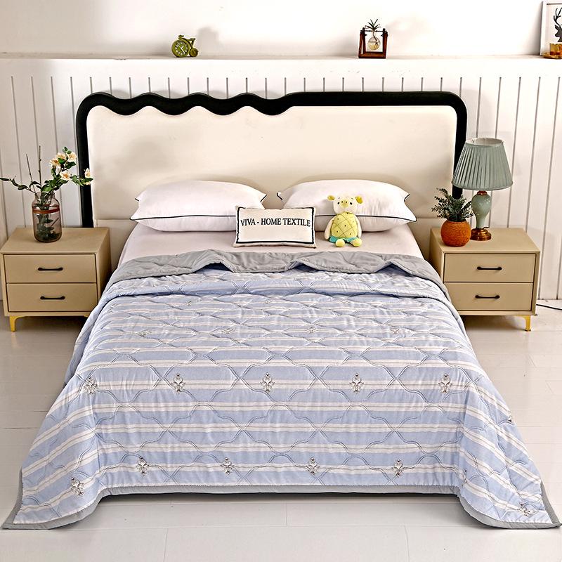 Summer Cool Gift Quilt Set: Washable Cotton Comforter & Thin Quilt