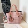 Modische Umhängetasche Handtasche mit großer Kapazität Damen Tasche Pendlertasche karierte große Tasche Damen