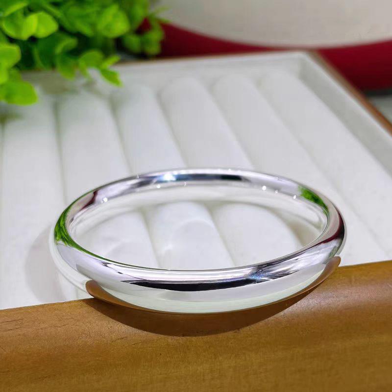 Glossy Round Bangle: Women's Versatile, High-End, Retro-Inspired Fashion Accessory Gift