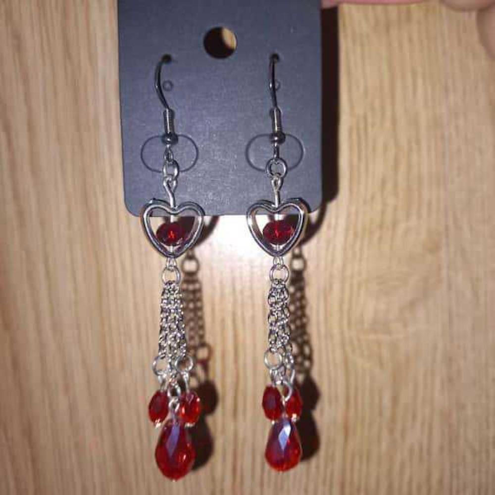 Charm Gothic Sliver Color Hollow Heart-shaped Pendant Red Teardrop-shaped Tassels Dangle Earrings for Women Halloween Jewelry