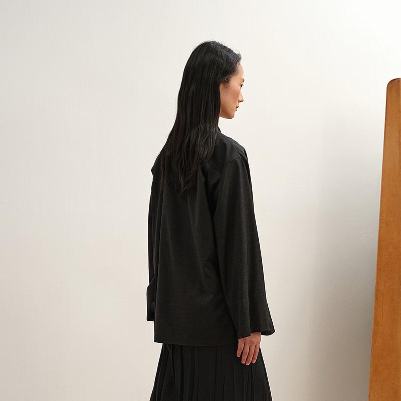LESS Women's V-Neck Loose-Fit Wool Long-Sleeve Shirt