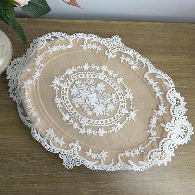 Retro Französischer Stil Spitze Platzsets Modische Gestickte Tassenuntersetzer Vasenuntersetzer 16.5”x11.6”,Weiß