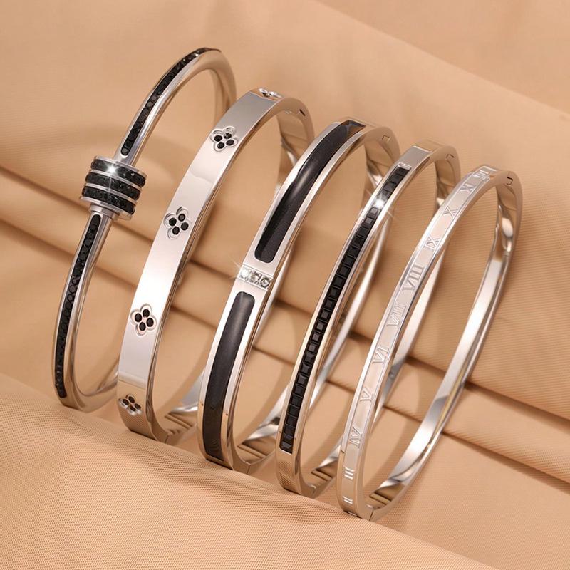 Europäisches & Amerikanisches Luxus Zirkon Stern Armband: Vielseitige, Elegante, Lichtechte Mode für Damen