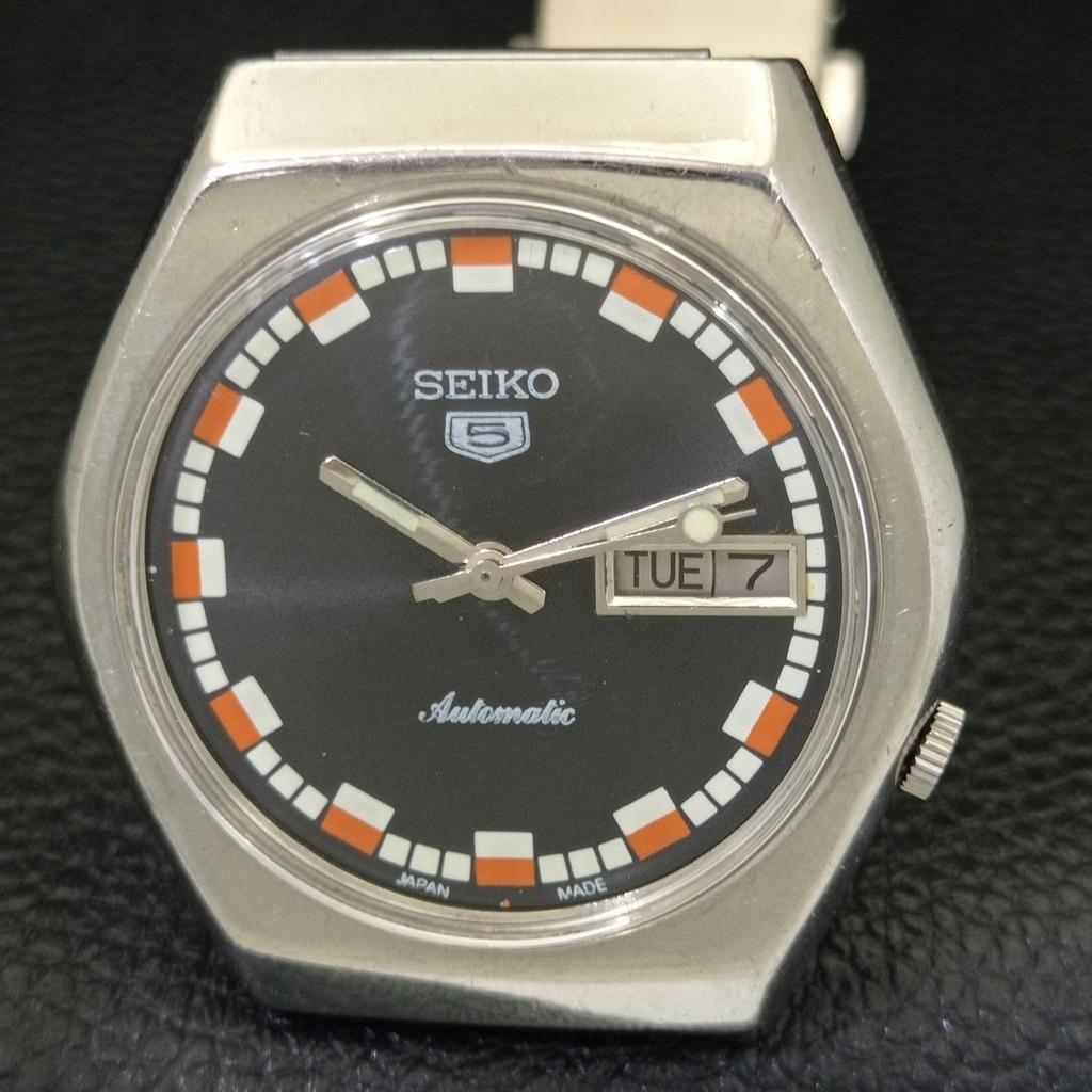 GENUINE VINTAGE SEIKO 5 AUTOMATIC JAPAN MENS BLACK COLOR DIAL WATCH a500766-5 R154-a500766