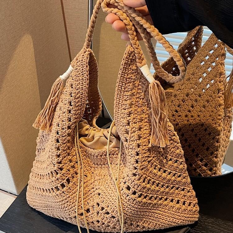 Woven Beach Bag With Large Capacity Tassel Drawstring For Summer Vacation And Casual Travel