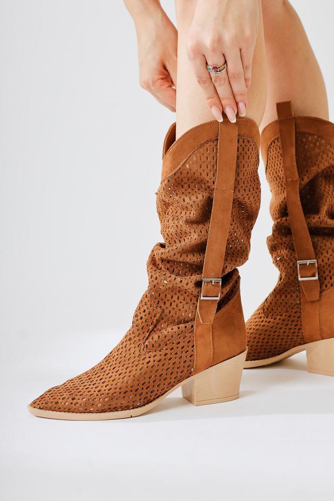 Bottes d'été en Faux cuir et daim pour femmes, modernes et élégantes, Orietta Tan, découpées au Laser, à soufflets