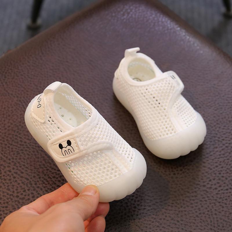 Erste Laufschuhe für Kleinkinder für Jungen & Mädchen, atmungsaktive Sportschuhe aus Mesh mit weichen Sohlen, leichte Sneaker für Babys & Kleinkinder