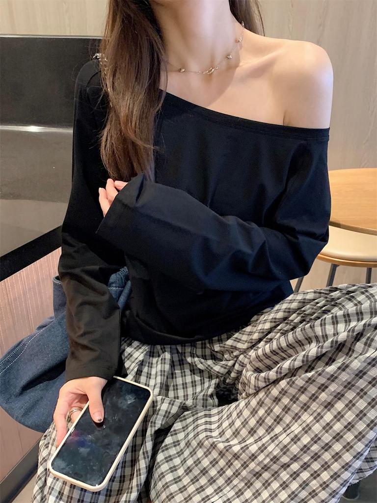 Women's Gray Off-Shoulder Cotton Long-Sleeve T-Shirt: Stylish, Loose-Fit Spring/Autumn Top