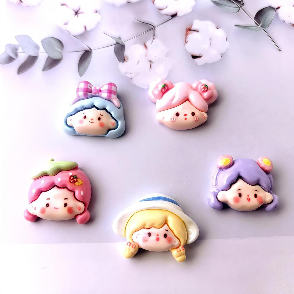 Glossy Resin Accessories: DIY Phone Case Materials, Refrigerator Magnets, Decorative Pieces, Cream Glue for Little Girls.