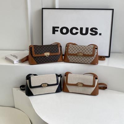 1 Piece of Retro Printed Fashion Trend Ladies Shoulder Bag Suitable for Daily Use