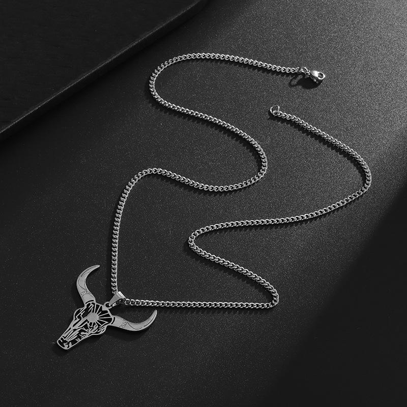 Fashionable Bull Head Men's Mexican Bullfighting Trend Jewelry Pendant Necklace