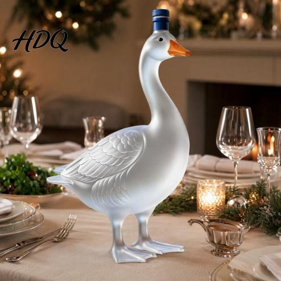 Artistic Glass Decanter Goose Shaped Decanter 3D Sculpted Whiskey Bottle with Stopper 350ml Gift Art Deco Carafe for Bourbon Wine Home Bar