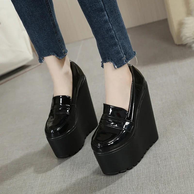 

Мода 2025 Новый танкетка на толстой подошве круглые туфли-лодочки женские с внутренней платформой 16 см замшевые туфли на высоком каблуке простые элегантные женские туфли 34 чёрный