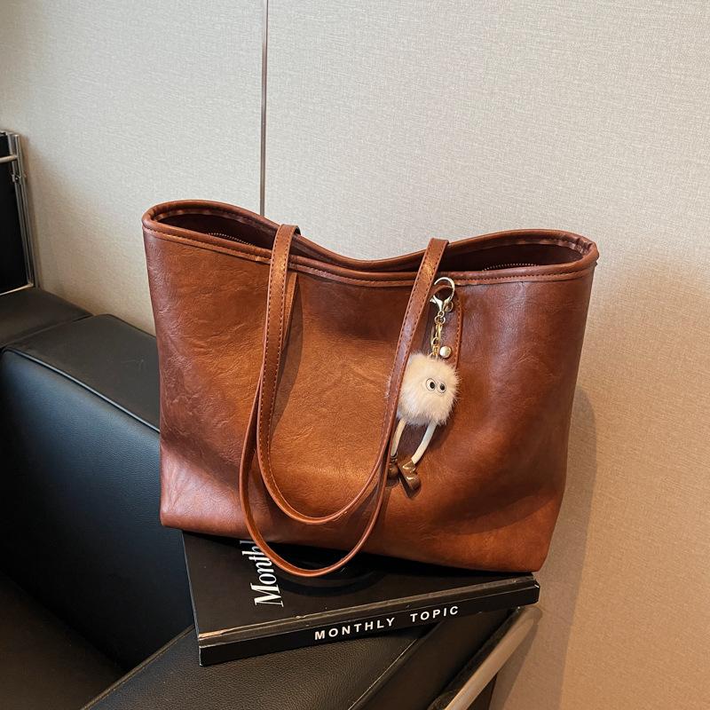 Versatile Bag Women's Large-capacity New Casual Shoulder Bag Fashionable Solid Color Commuter Tote Bag